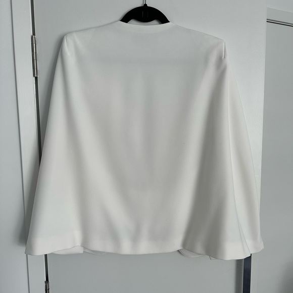 ZARA | White cape jacket - immaculate condition - Picture 4 of 6